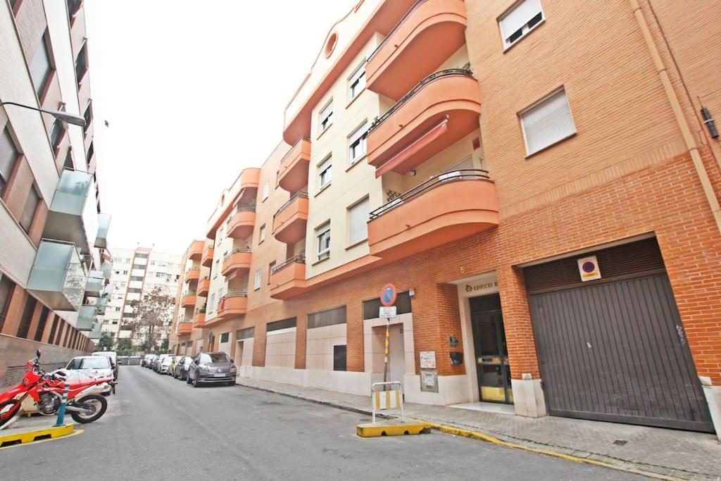 Sevilla Clasica: Amigos Y Familia. Parking Gratis! Exterior photo